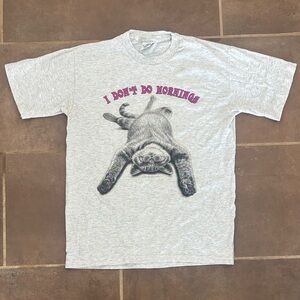 Gray Cat Graphic Tee - Short Sleeve